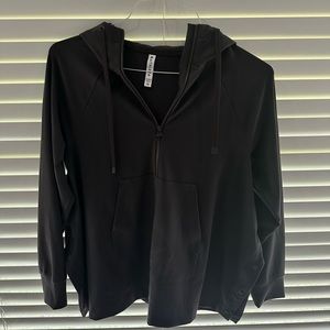 Athleta pullover hoodie. Size xs. Lightly worn, perfect condition.